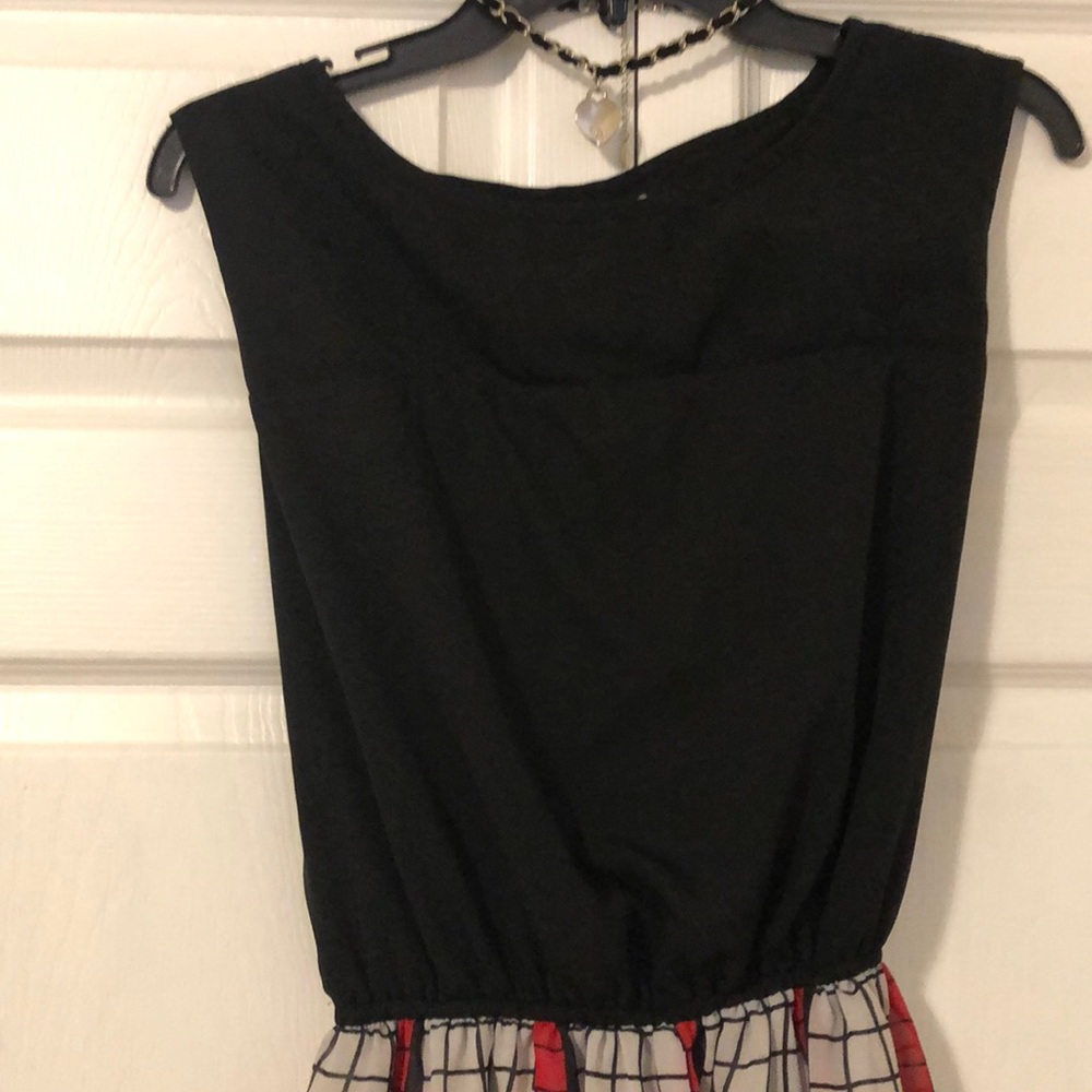 Black, red and white dress from Spruce and Sage - Picture 5 of 8